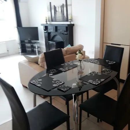 Roneragh Paul's Place The Only Penthouse شقة *